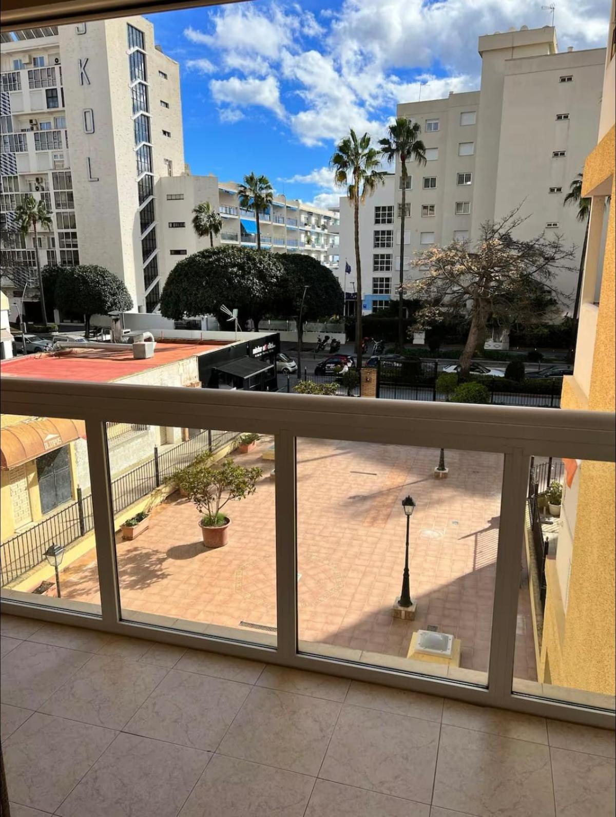 Beachside - 1 Min Walk To Marbella