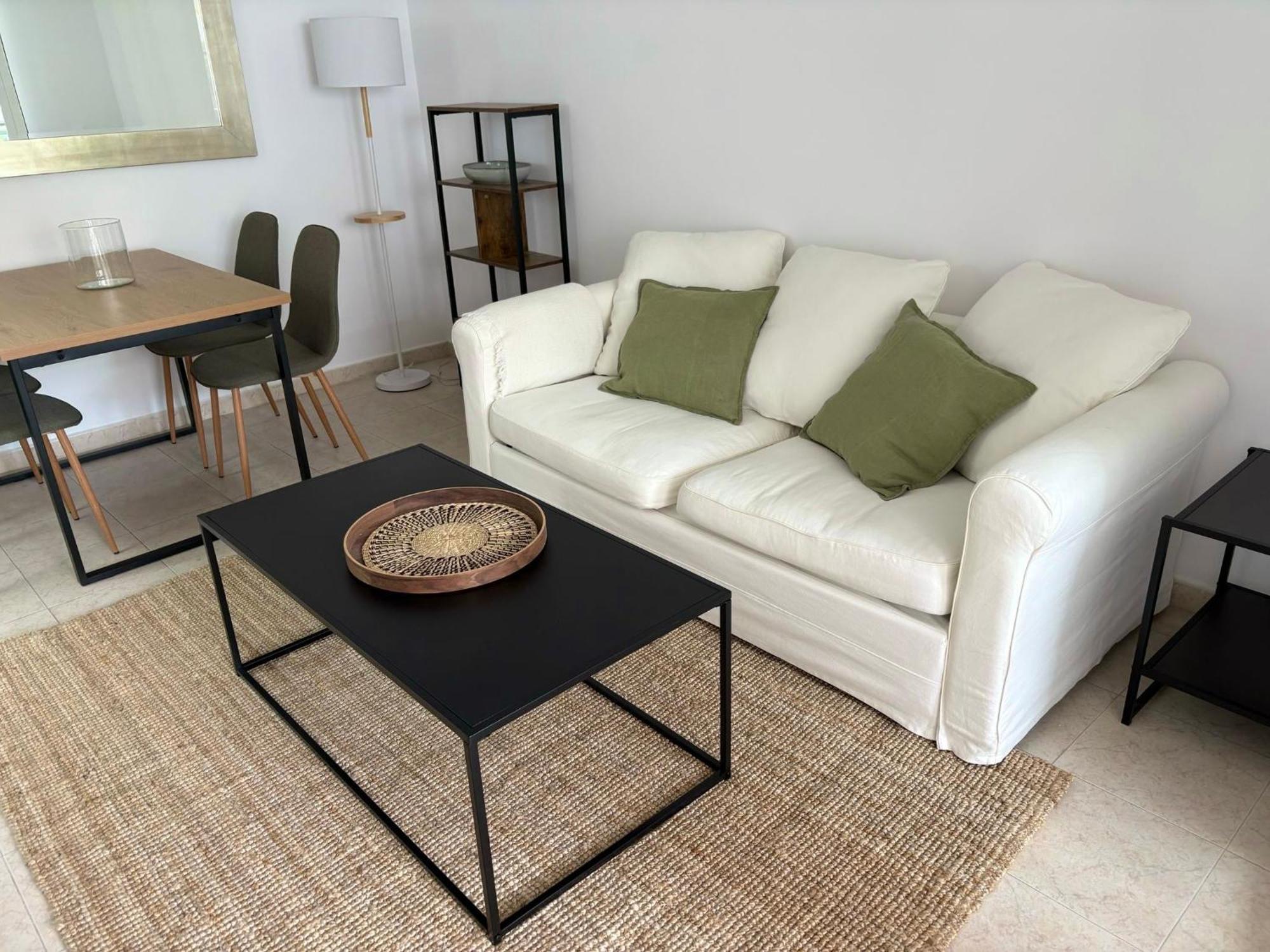 Apartment Beachside - 1 Min Walk To
