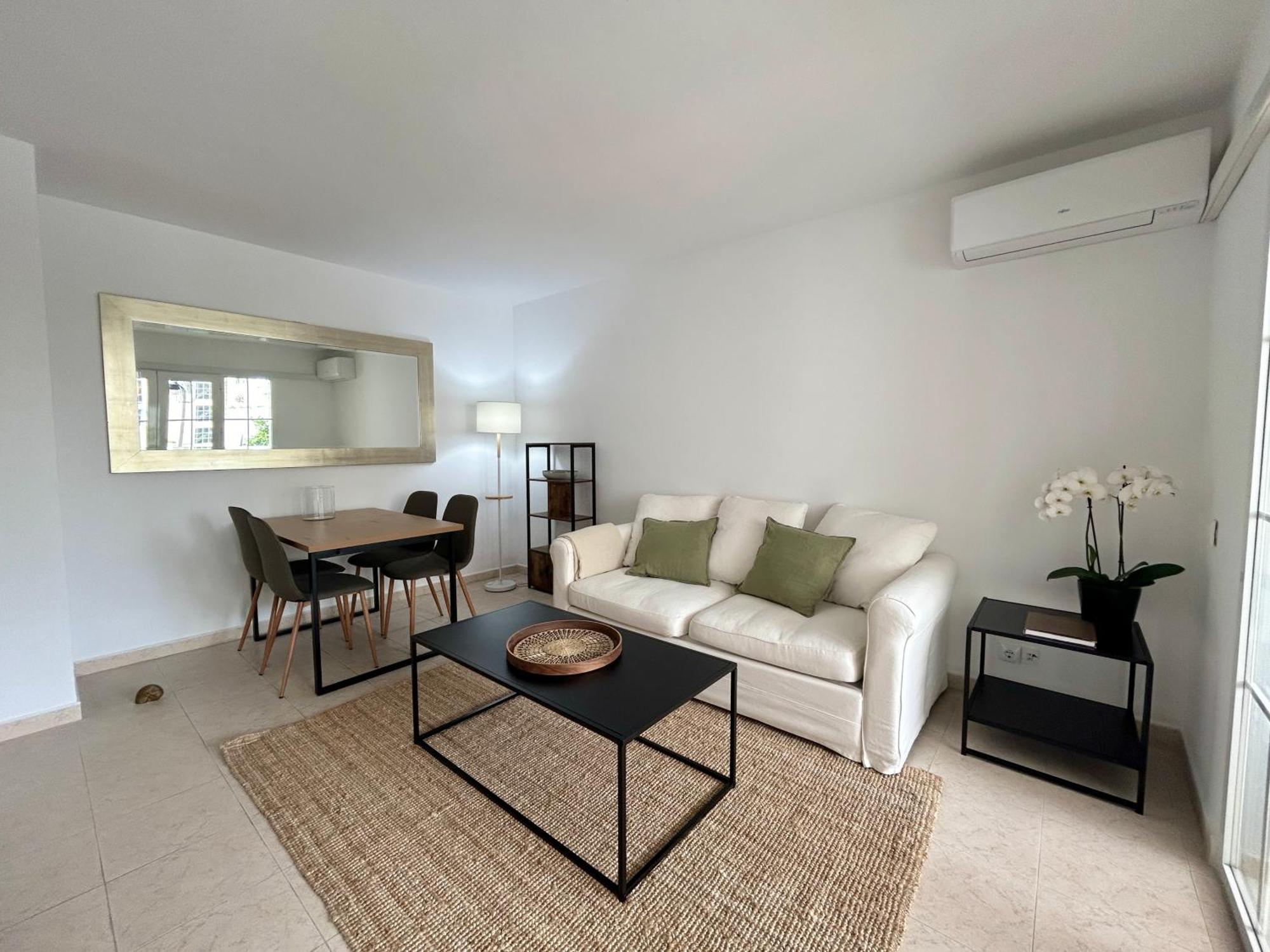 Beachside - 1 Min Walk To * Marbella